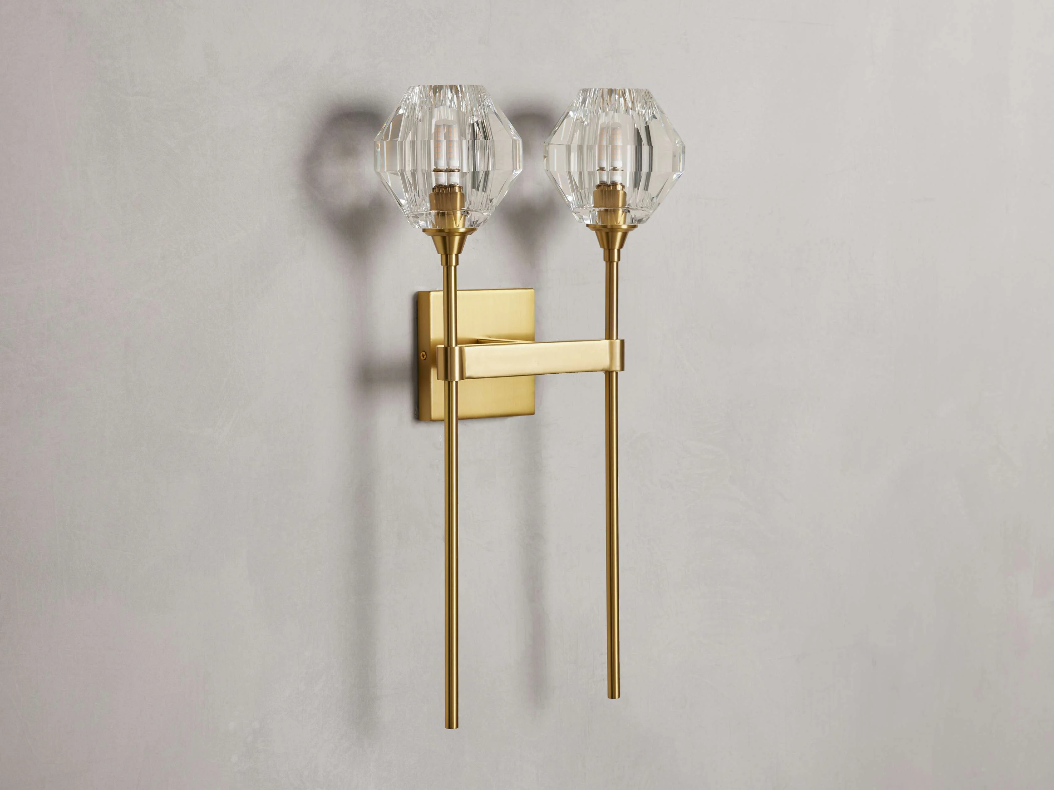 Amoroso Faceted Prism Wall Sconce - Image 15
