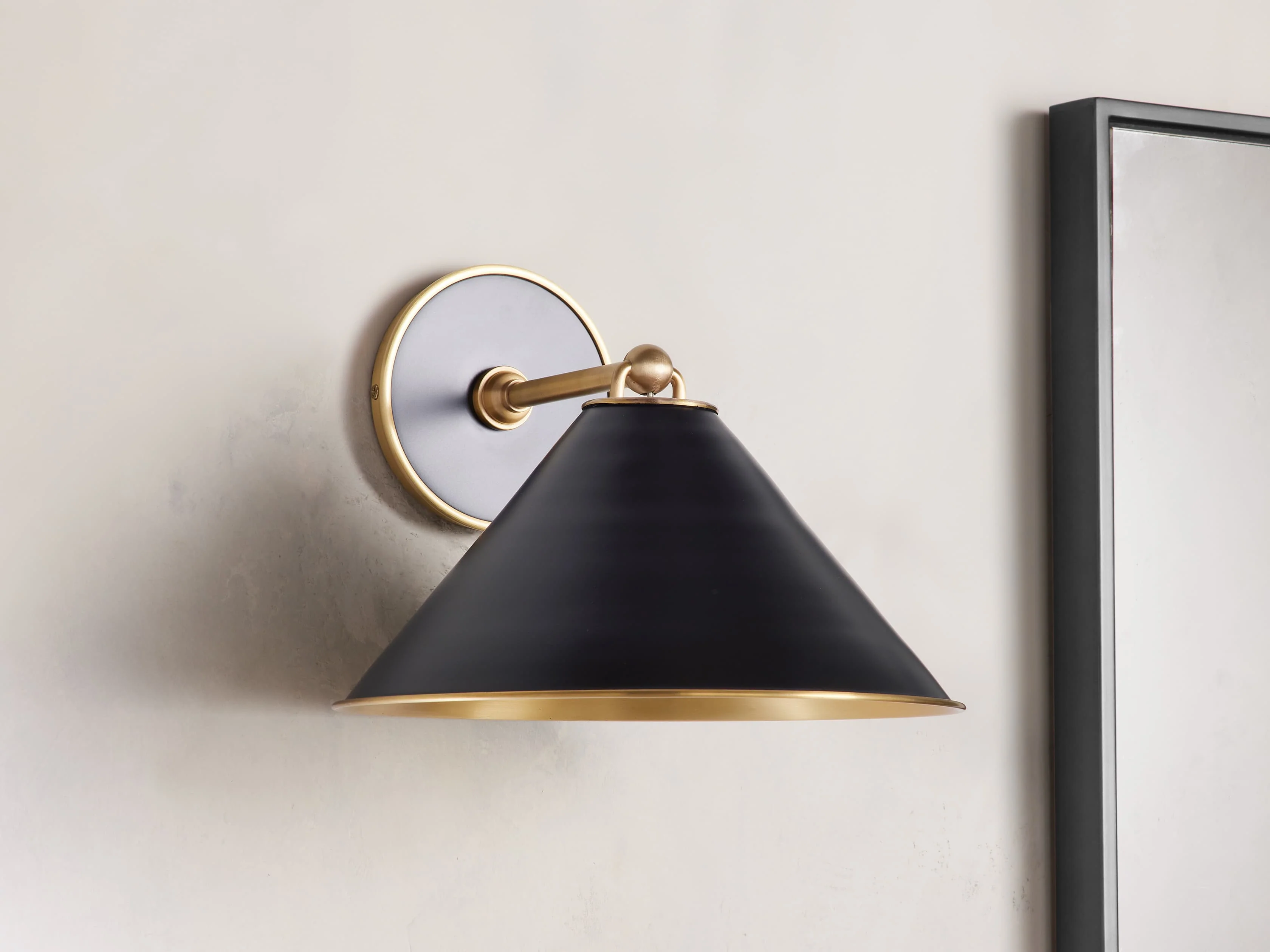 Arno Classic Minimalist Wall Sconce - Image 4