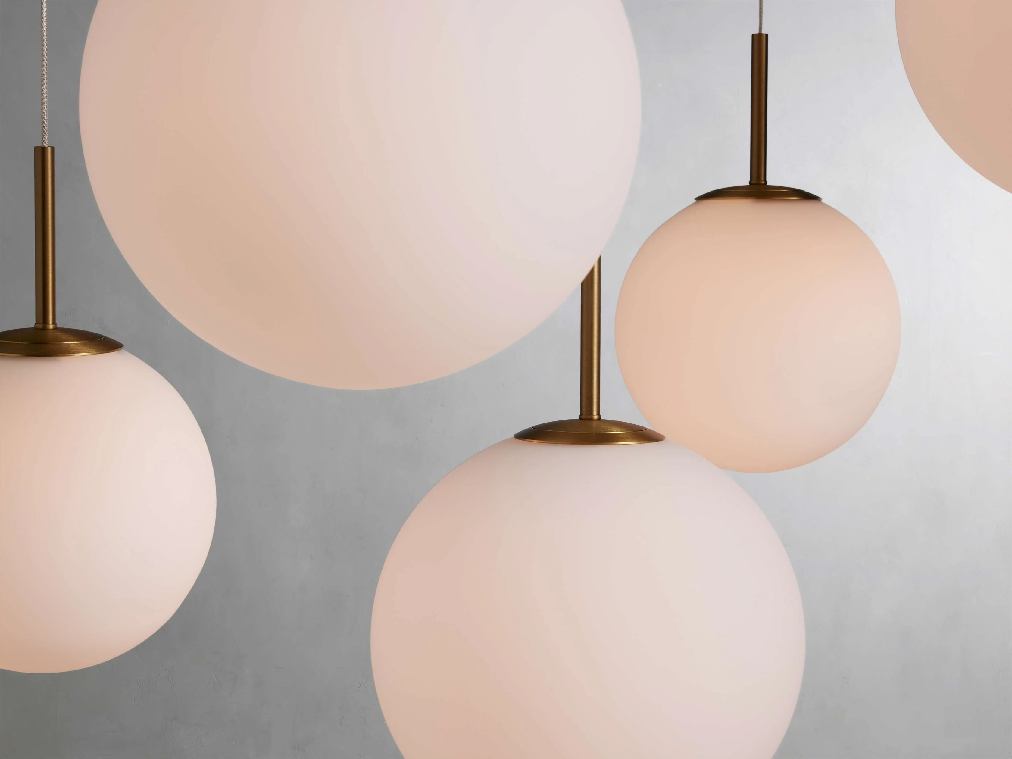 Casen Modern Satin Crystal Round Chandelier - Image 28