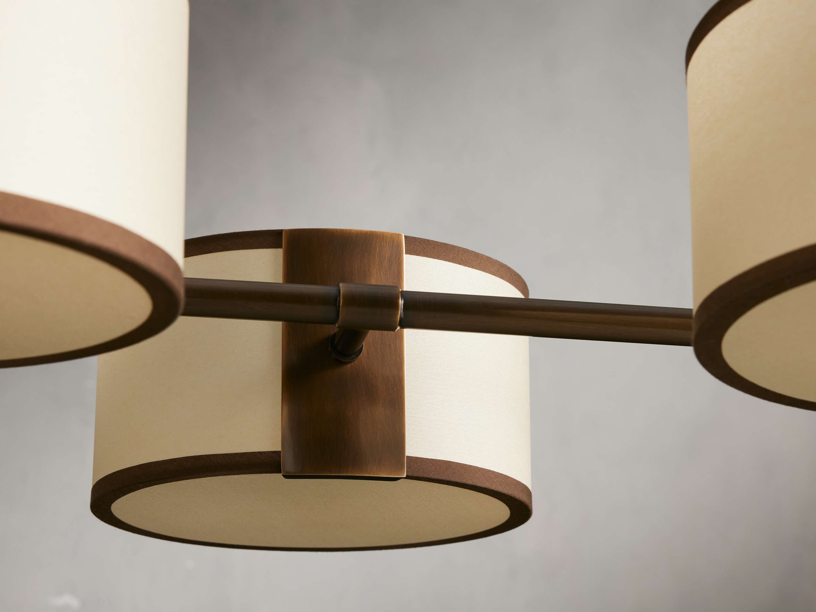 Daphne Gallery Style Linear Chandelier - Image 3