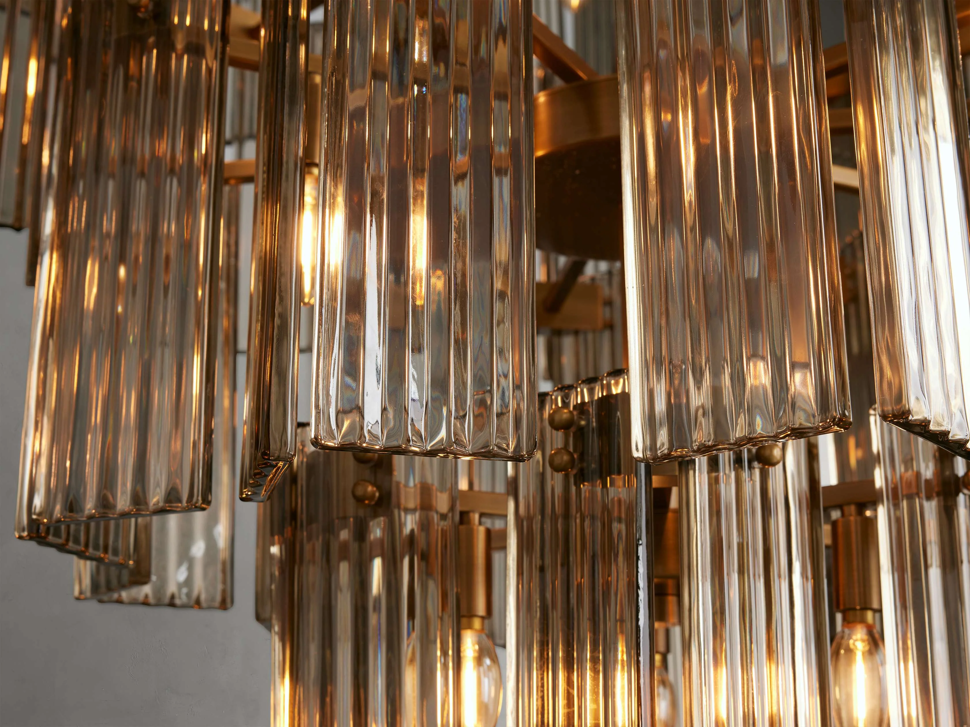 Delsie Reeded Glass Round Chandelier - Image 27