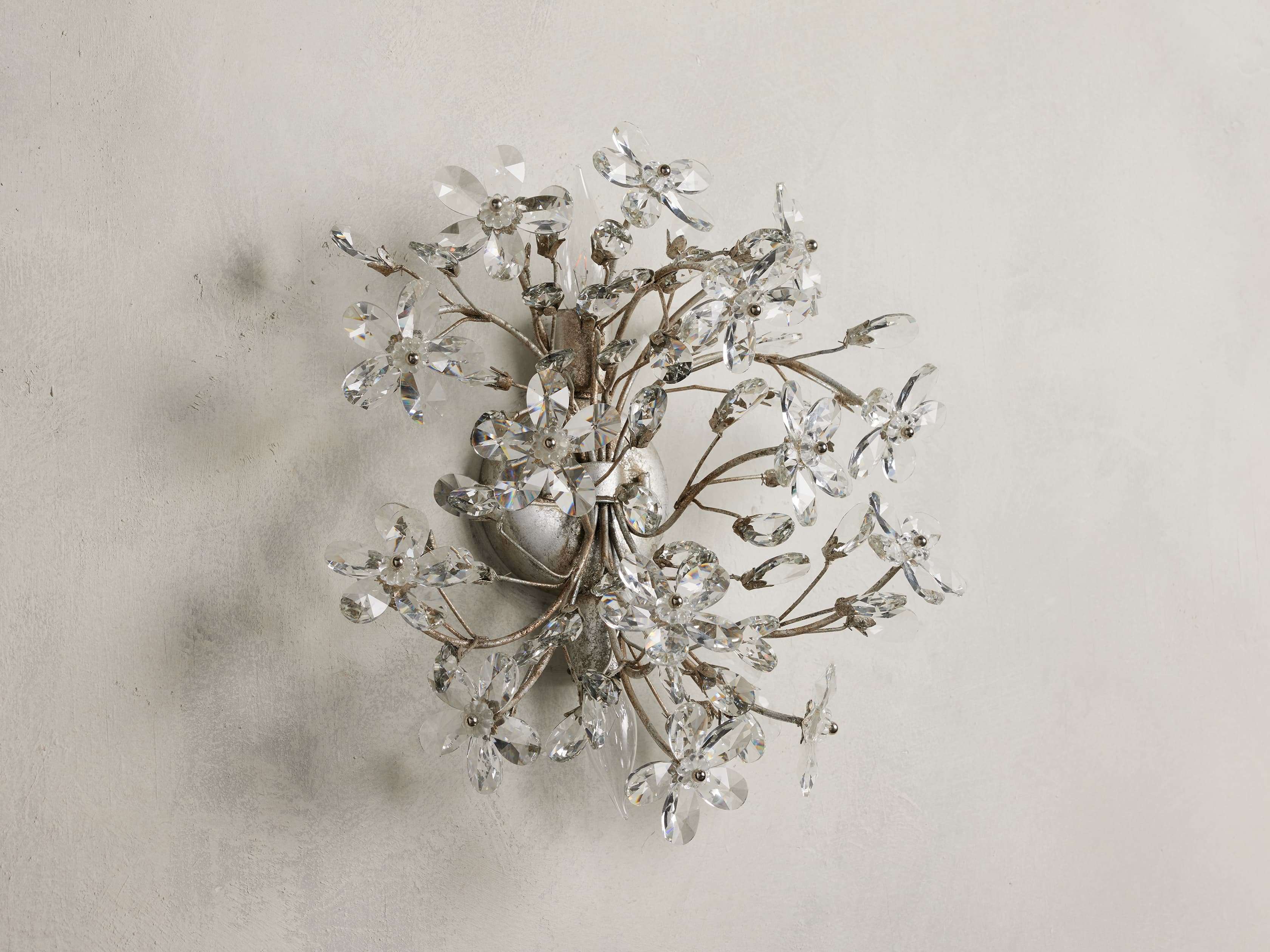 Fiore Sculpted Petals Wall Sconce - Image 11