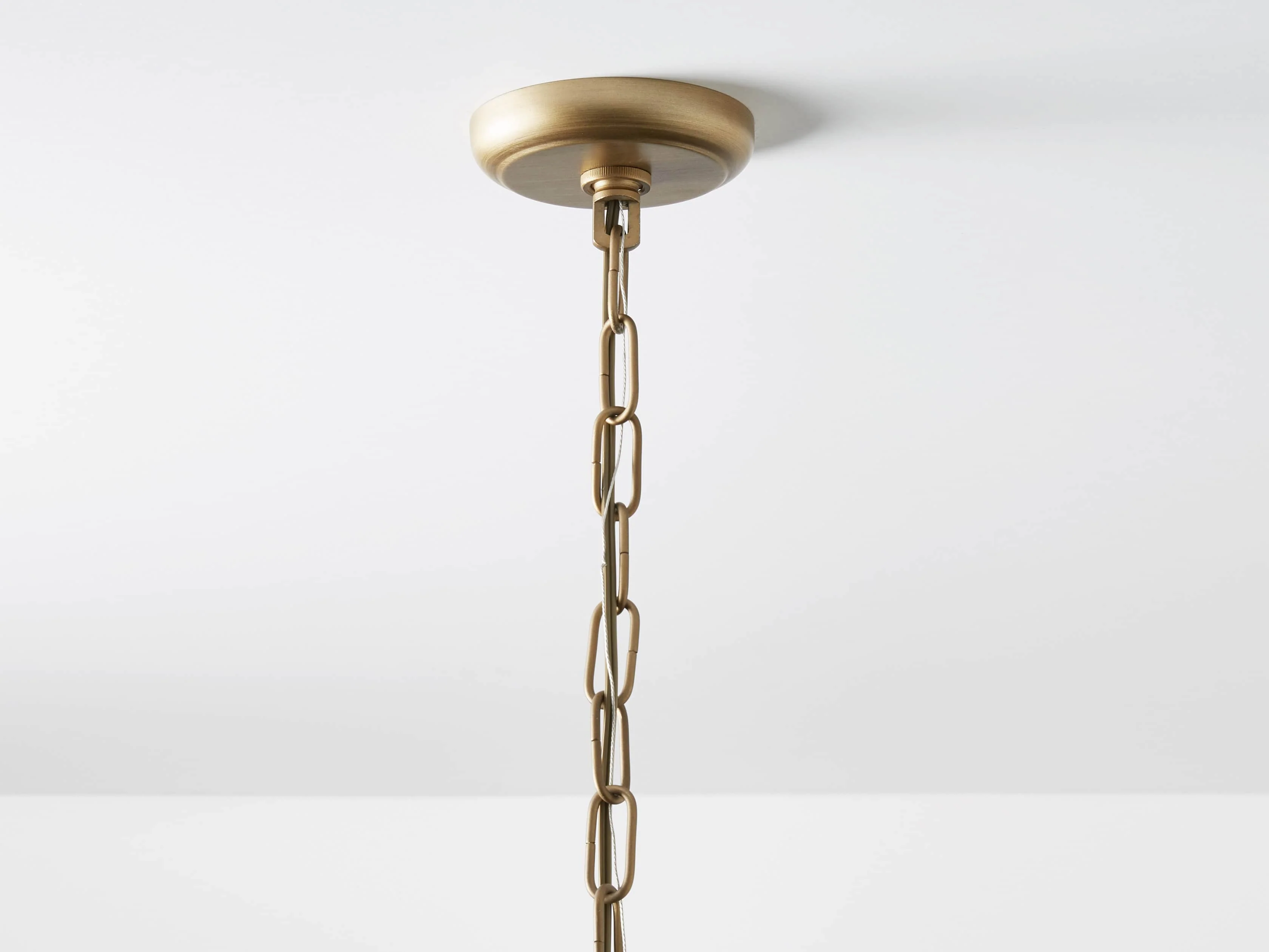Leyland Faceted Deco Tiered Chandelier - Image 10