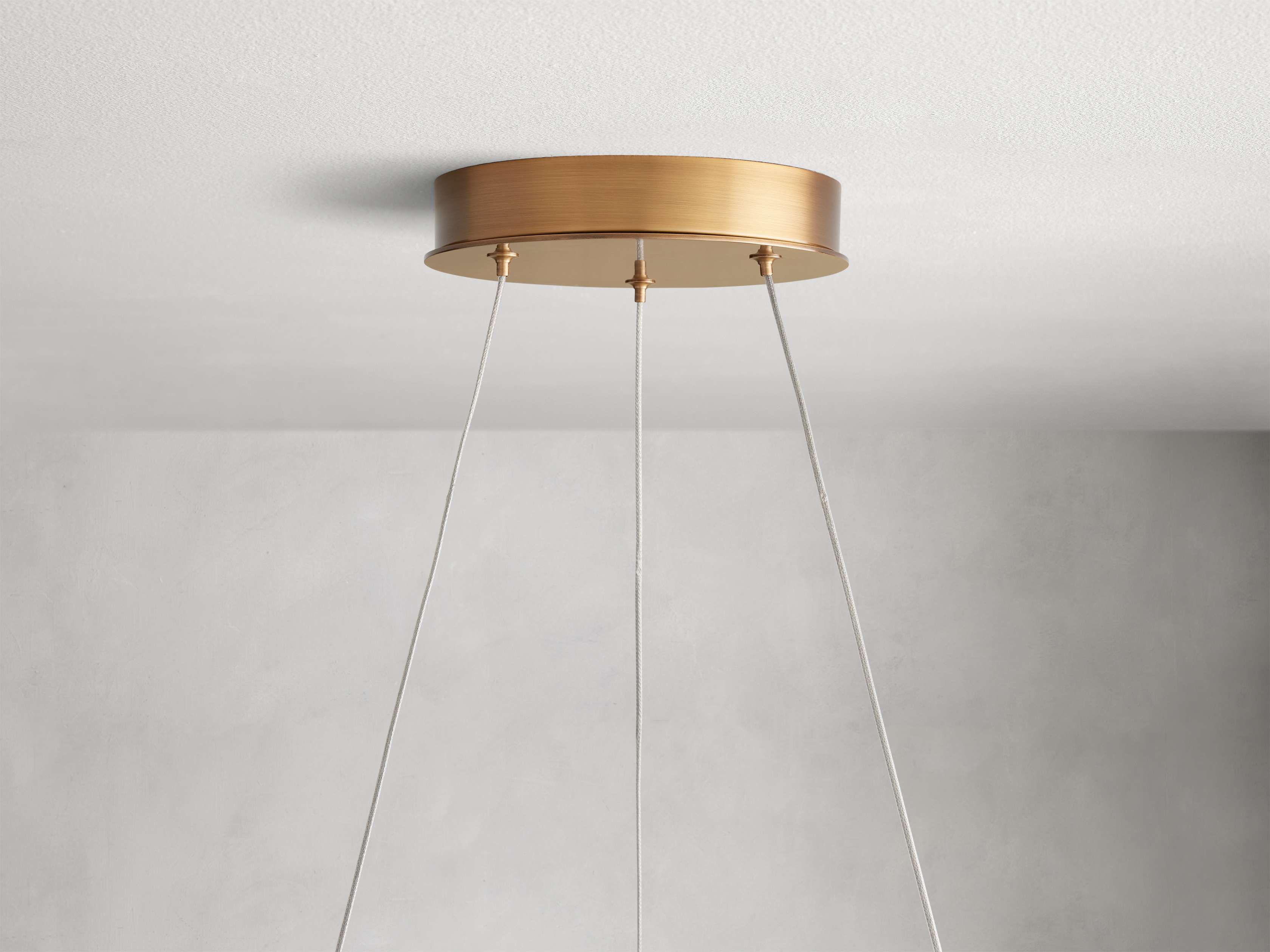 Lyla Foliated Vein Round Chandelier - Image 4