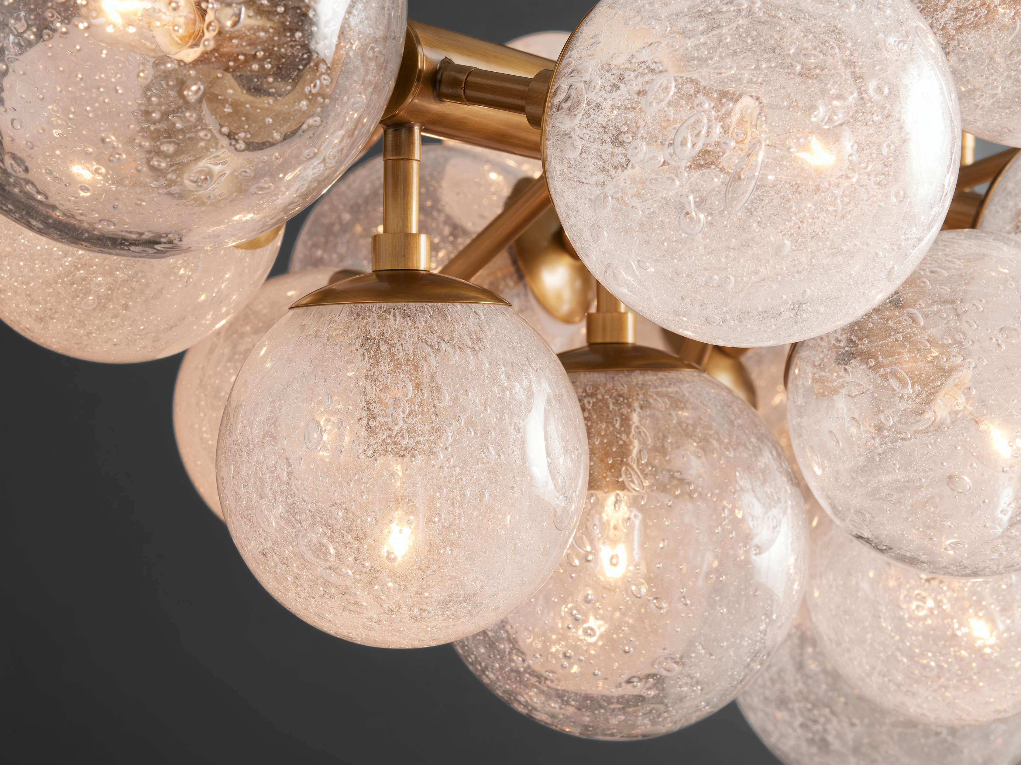 Mandoza Bubble Glass Linear Chandelier - Image 3