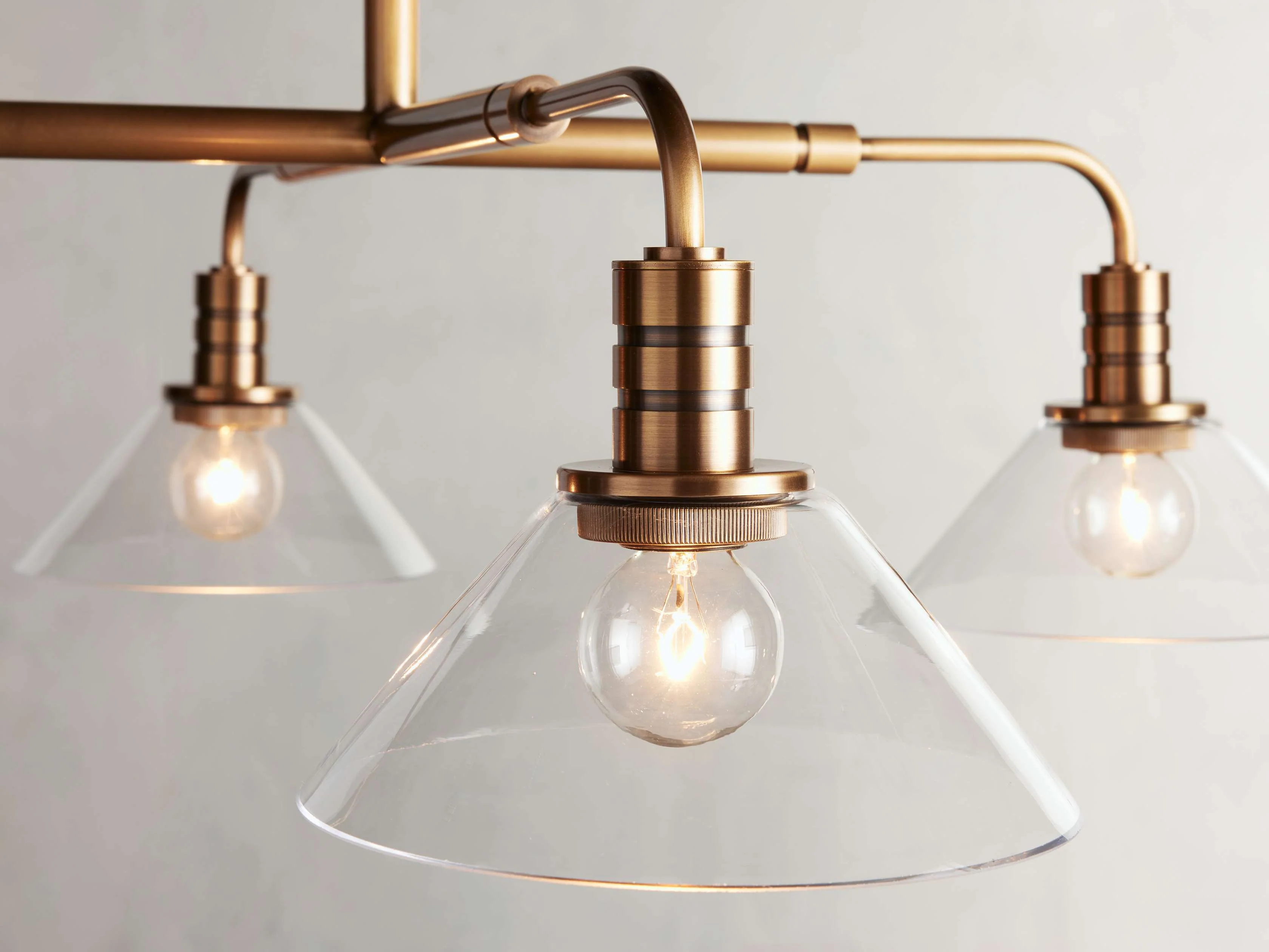 Theron Cone Cluster Round Chandelier - Image 3