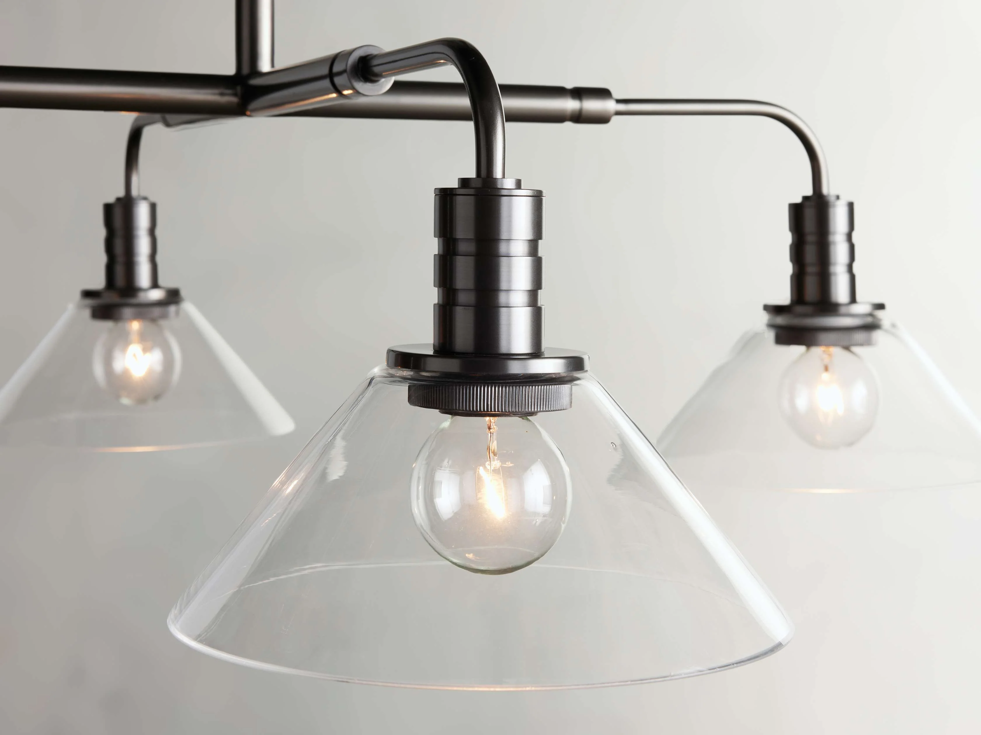 Theron Cone Cluster Round Chandelier - Image 8